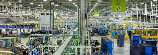 A wide view of a shipping warehouse facility.
